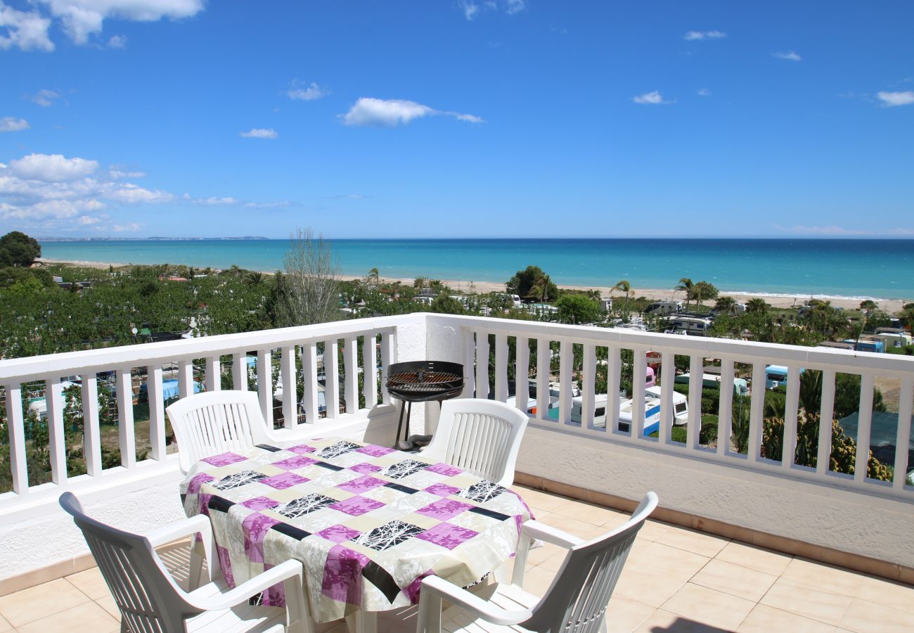 Apartamento con terraza privada y vistas al mar miami playa