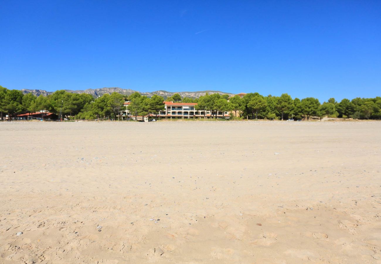 Ferienwohnung in Hospitalet de L´Infant - Arcos del MAR 1º F