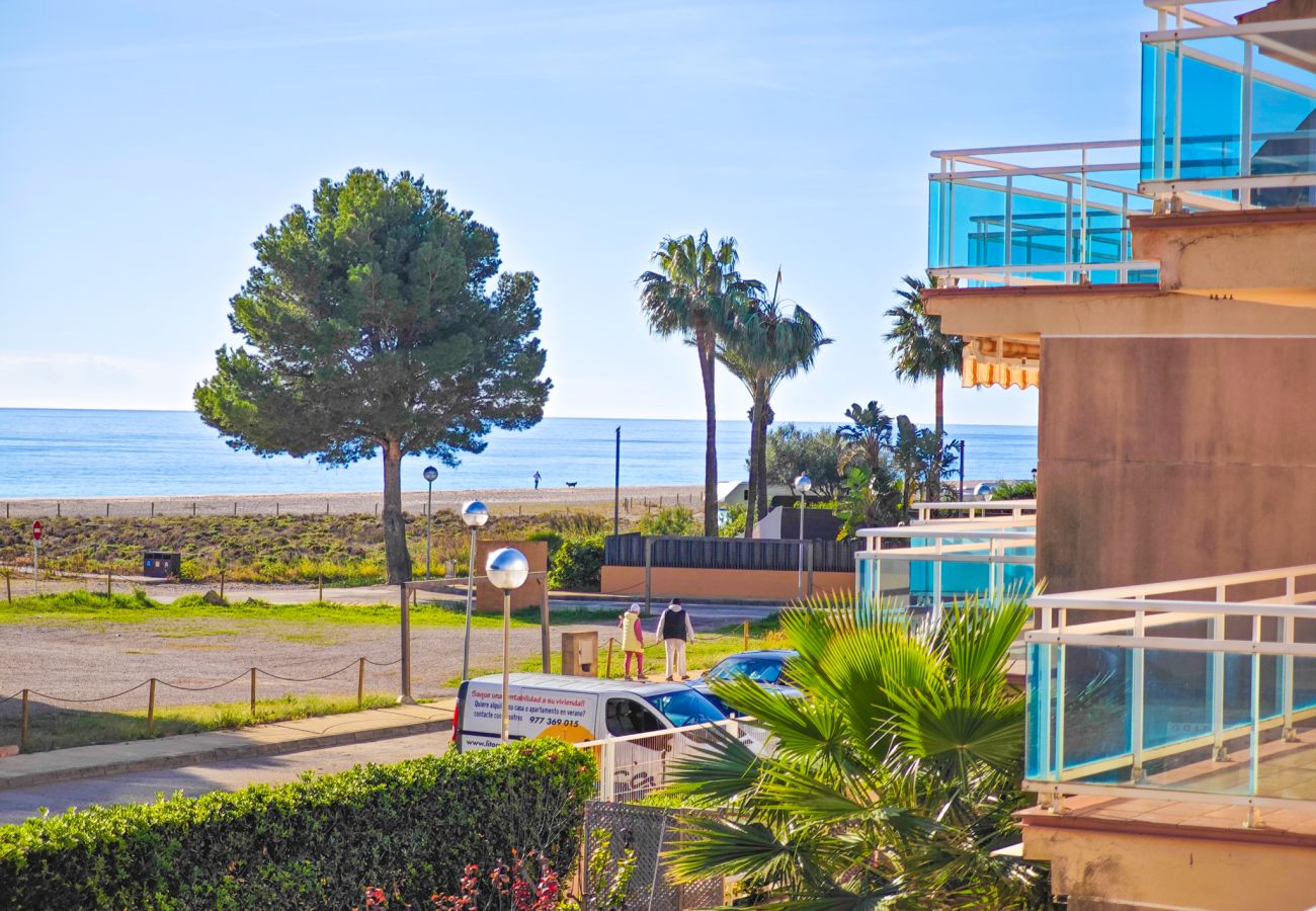 Ferienwohnung in Hospitalet de L´Infant - Arcos del MAR 1º F