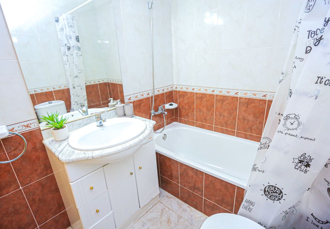 Ferienwohnung in Hospitalet de L´Infant - Arcos del MAR 1º F