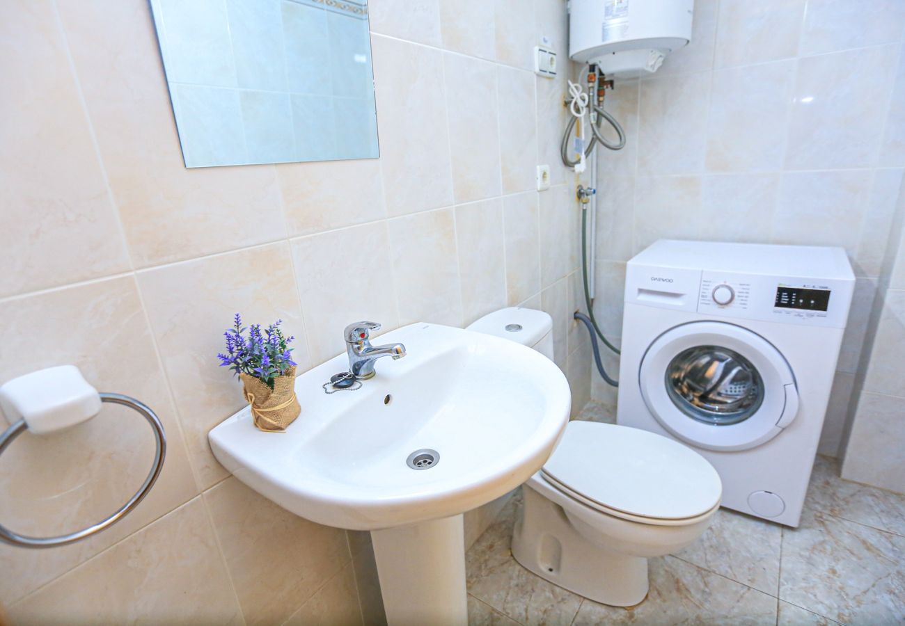 Ferienwohnung in Hospitalet de L´Infant - Arcos del MAR 1º F