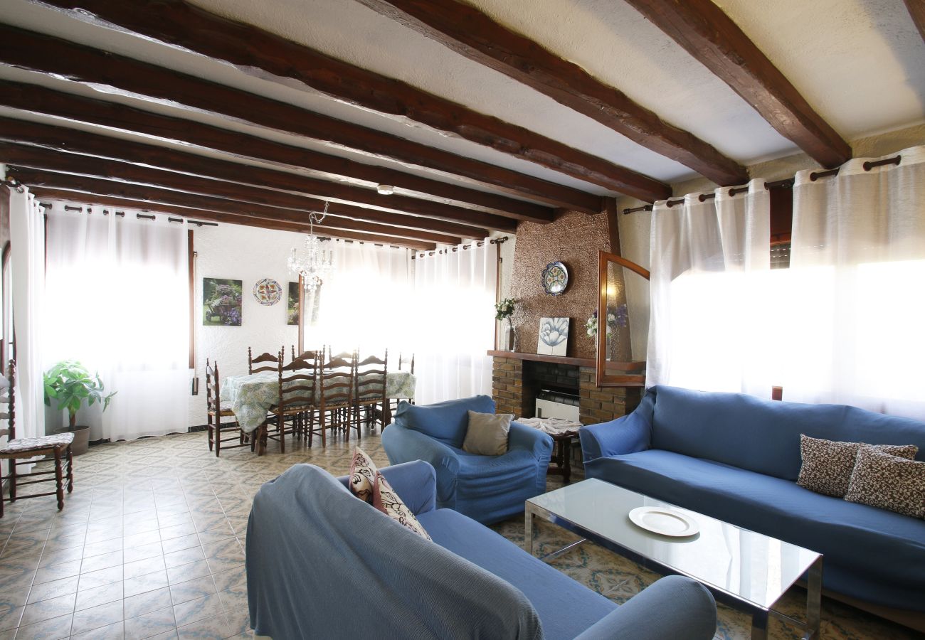 Villa in Mont-Roig del Camp - Villa Rustical 9 Costa Dorada