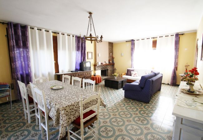 Villa in Mont-Roig del Camp - Villa Rustical 14 Costa Dorada Villa in Mont-Roig del Camp - Villa Rustical 14 Costa Dorada