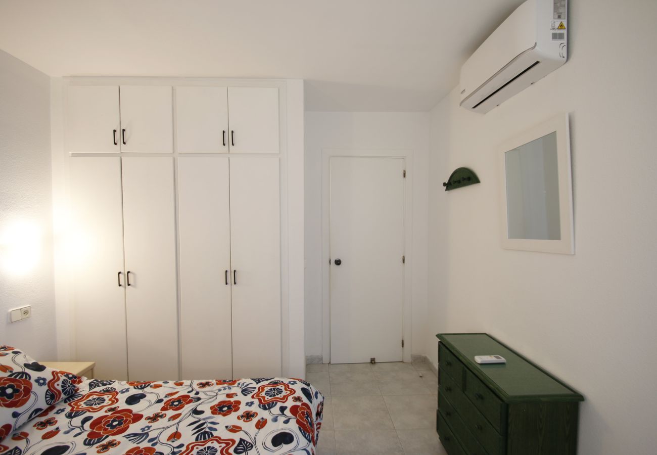 Ferienwohnung in Miami Playa - Villa Adriana A B201, Parc Mont-roig