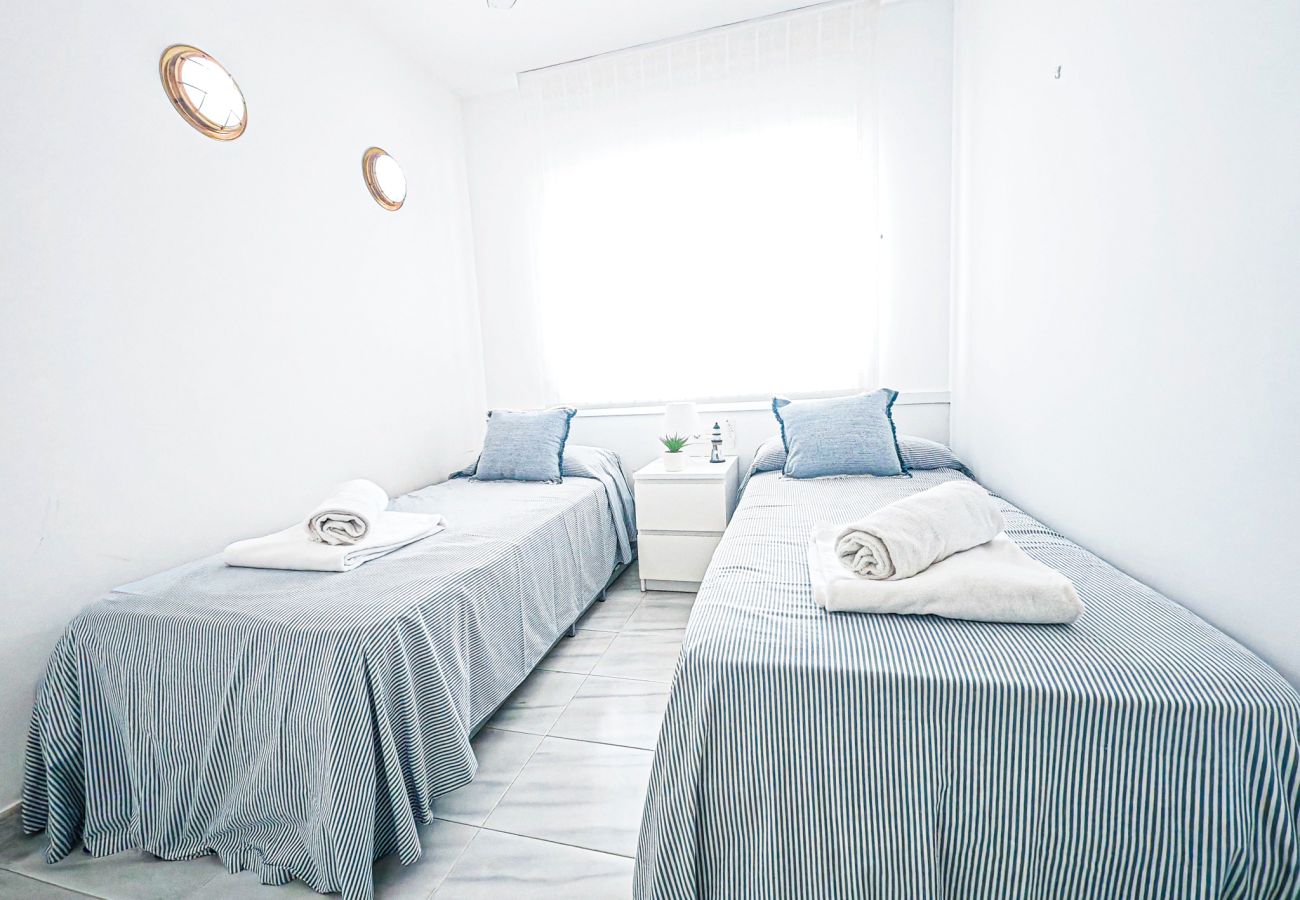 Ferienwohnung in Cambrils - VERSALLES  A 3er 1ra