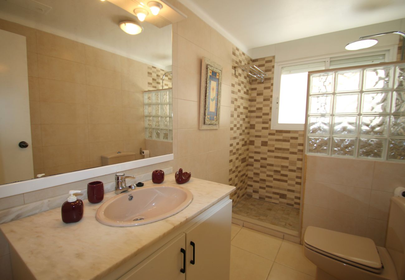 Ferienwohnung in Miami Playa - Villa Adriana A B209, Parc Mont-roig