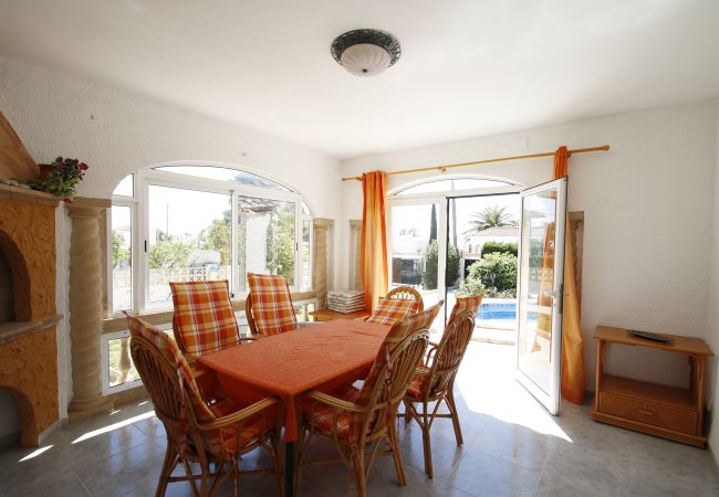 Villa in Miami Playa - Villa Lyna by Parc Mont-roig Villa in Miami Playa - Villa Lyna by Parc Mont-roig