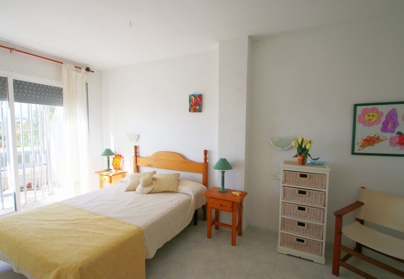 Ferienwohnung in Miami Playa - Villa Adriana B B304, Parc Mont-roig