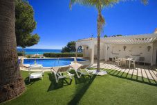 Villa in Miami Playa - Villa Margarita Seaview by Parc...