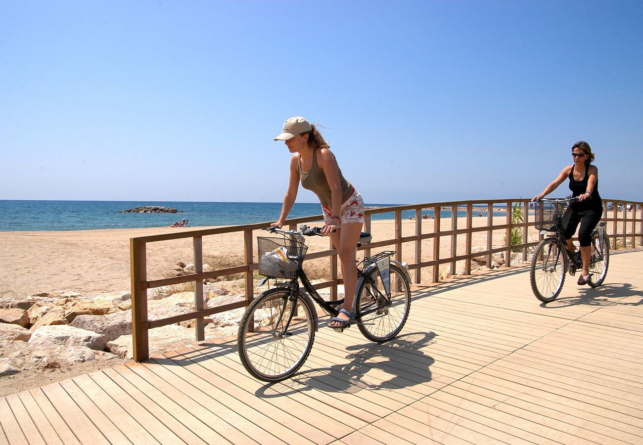 Apartment in Miami Playa - Casa Carmen 2 by Parc Mont-roig