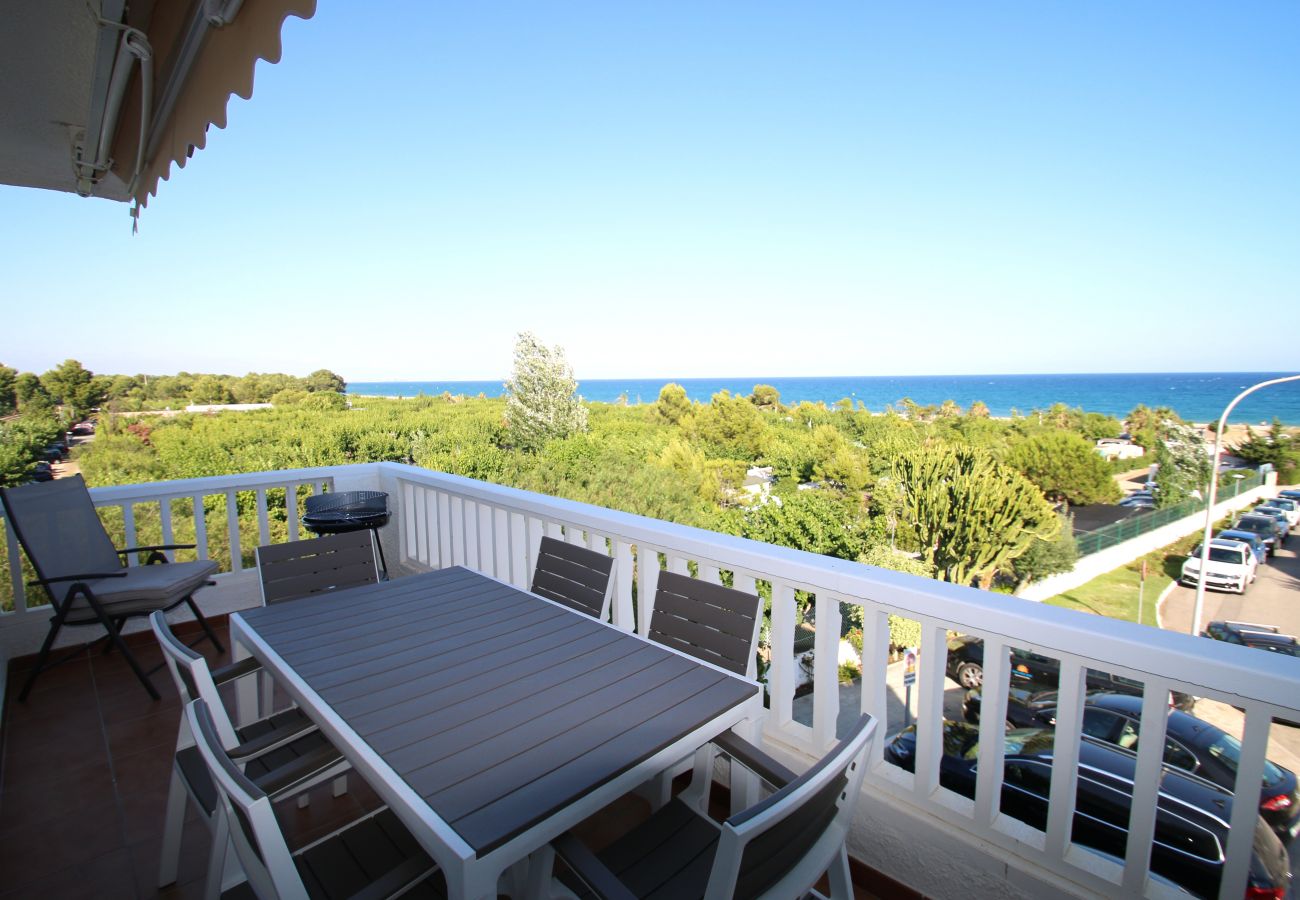 Holiday rentals Casa Carmen in Miami Platja with sea view