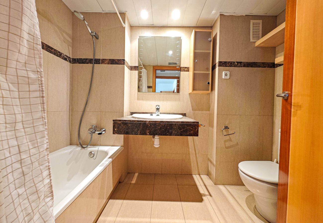 Apartment in Cambrils - Paradis 33 2 2