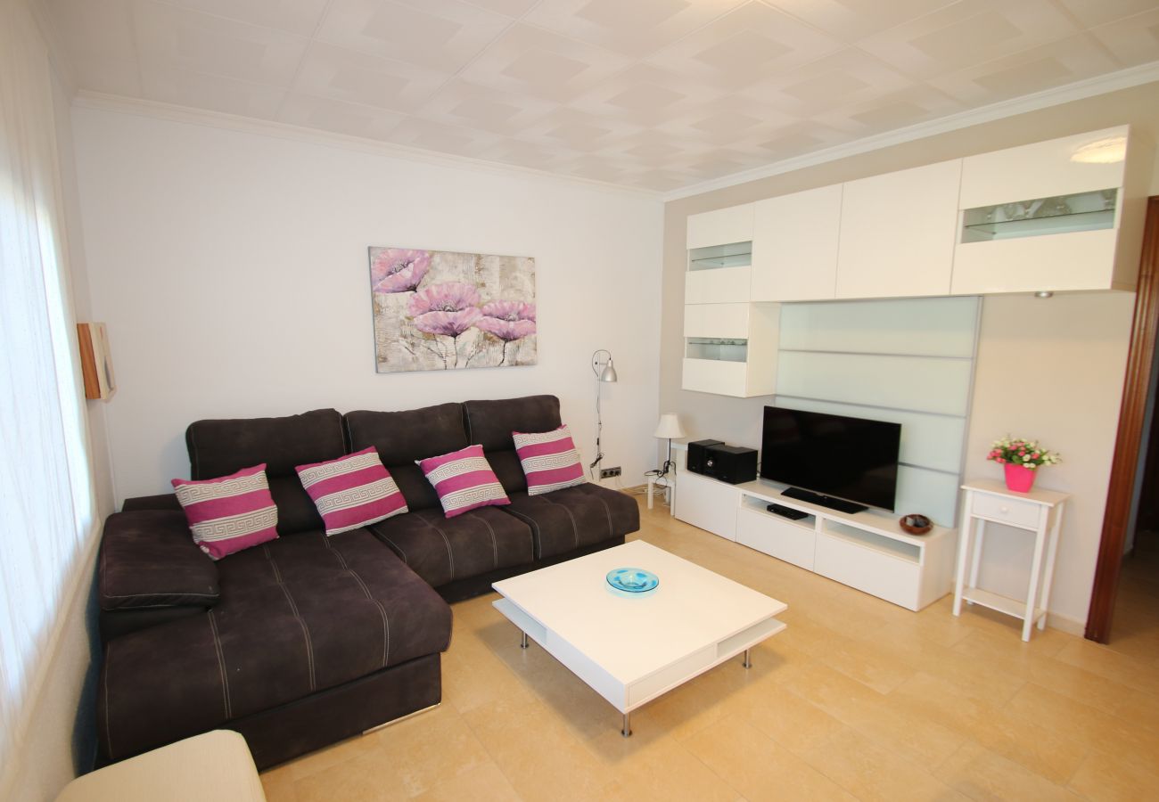 Apartment near the Port of Cambrils