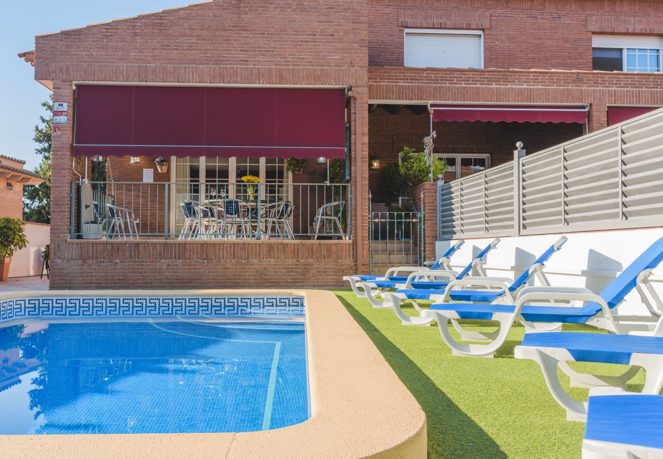 Holiday rentals with swimming pool in Cambrils