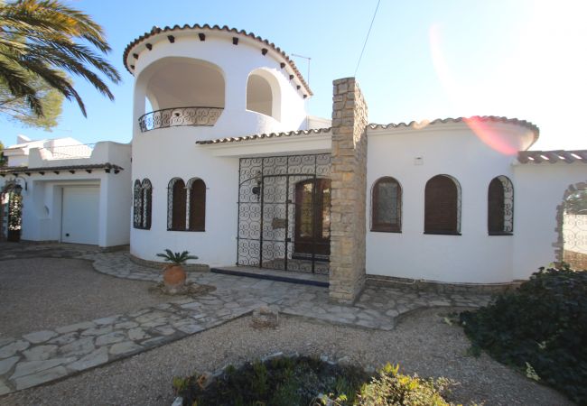 Villa in Miami Playa - Villa Margarita Seaview by Parc Mont-roig Villa in Miami Playa - Villa Margarita Seaview by Parc Mont-roig