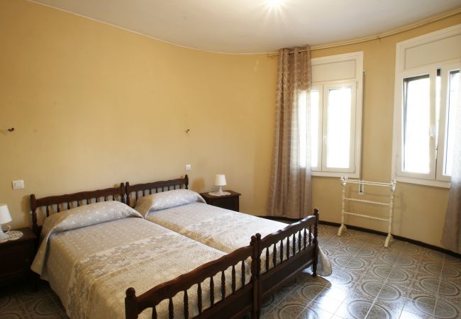 Villa in Miami Playa - Villa Margarita Seaview by Parc Mont-roig Villa in Miami Playa - Villa Margarita Seaview by Parc Mont-roig