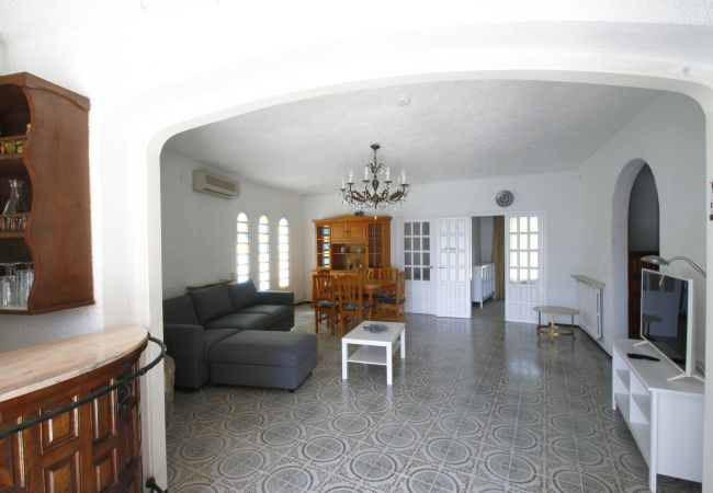 Villa in Miami Playa - Villa Margarita Seaview by Parc Mont-roig Villa in Miami Playa - Villa Margarita Seaview by Parc Mont-roig