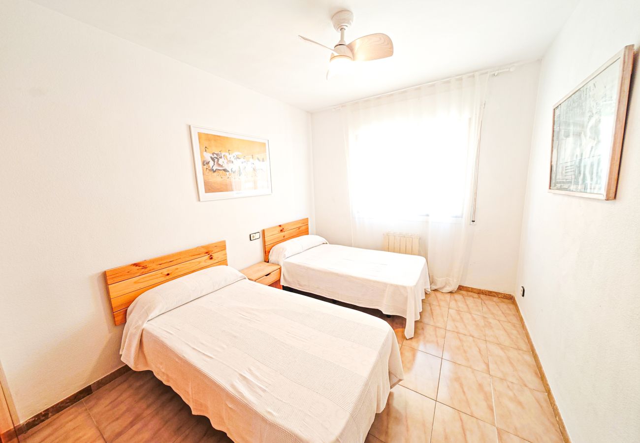 Apartment in Salou - LES COLUMNES