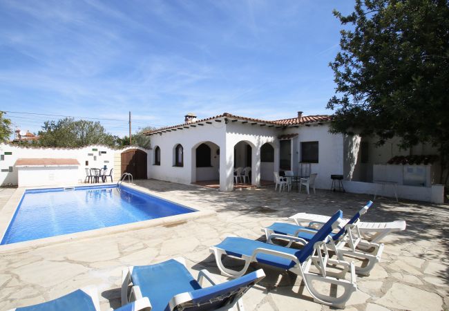 Villa à Mont-Roig del Camp - Villa Rustical 9 Costa Dorada Villa à Mont-Roig del Camp - Villa Rustical 9 Costa Dorada