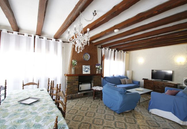 Villa à Mont-Roig del Camp - Villa Rustical 9 Costa Dorada Villa à Mont-Roig del Camp - Villa Rustical 9 Costa Dorada