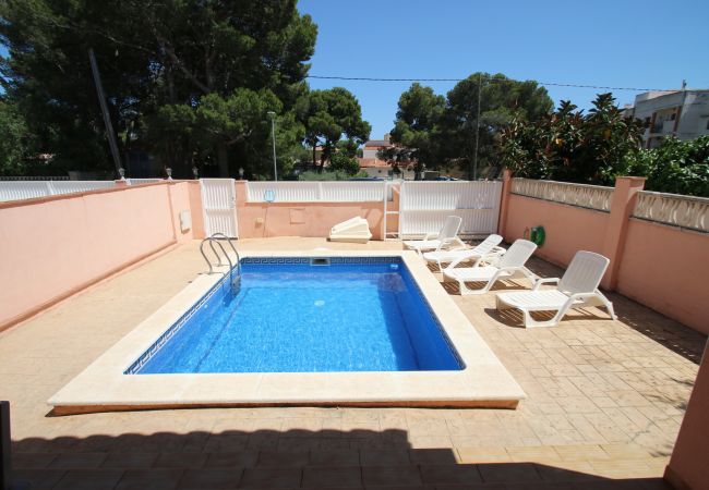 Вилла на Miami Playa - Villa Fatima by Parc Mont-roig Вилла на Miami Playa - Villa Fatima by Parc Mont-roig