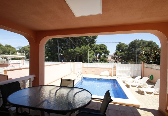 Вилла на Miami Playa - Villa Fatima by Parc Mont-roig Вилла на Miami Playa - Villa Fatima by Parc Mont-roig