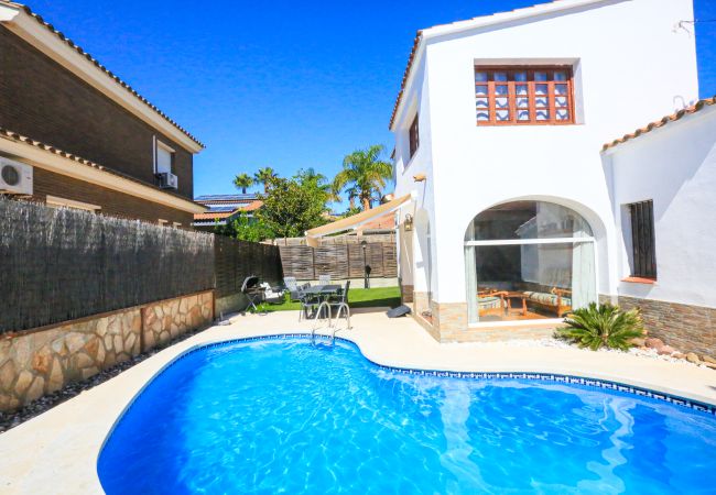 Вилла на Cambrils - VILLA FIORELLA Вилла на Cambrils - VILLA FIORELLA
