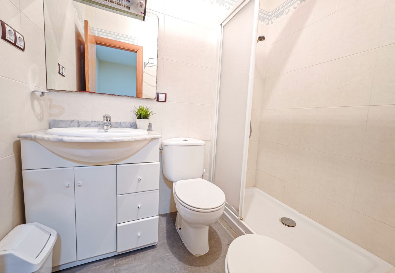 Дом на Камбрильс - VILLA LAURA