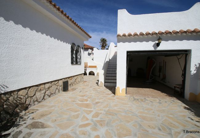 Вилла на Miami Playa - Villa Lyna by Parc Mont-roig Вилла на Miami Playa - Villa Lyna by Parc Mont-roig