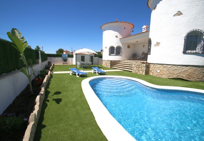 Вилла на Miami Playa - Villa Paradis Costa Dorada Вилла на Miami Playa - Villa Paradis Costa Dorada