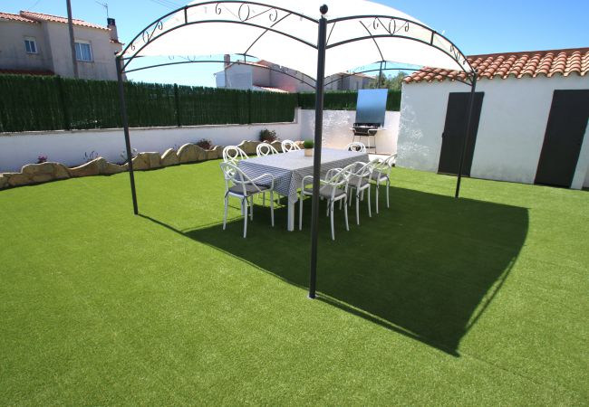 Вилла на Miami Playa - Villa Paradis Costa Dorada Вилла на Miami Playa - Villa Paradis Costa Dorada