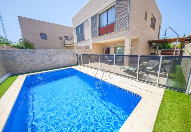 Вилла на Cambrils - VILLA MAS DEL REIG Вилла на Cambrils - VILLA MAS DEL REIG