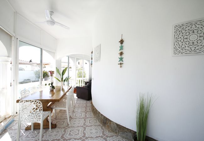 Вилла на Miami Playa - Villa Oasis Costa Dorada Вилла на Miami Playa - Villa Oasis Costa Dorada