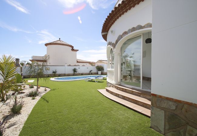 Вилла на Miami Playa - Villa Oasis Costa Dorada Вилла на Miami Playa - Villa Oasis Costa Dorada