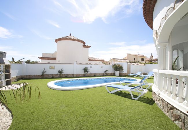 Вилла на Miami Playa - Villa Oasis Costa Dorada Вилла на Miami Playa - Villa Oasis Costa Dorada